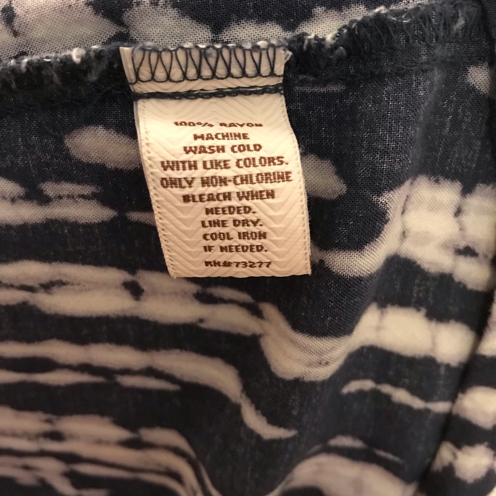 Sonoma Navy and White Women's Tank Top - Picture 5 of 5